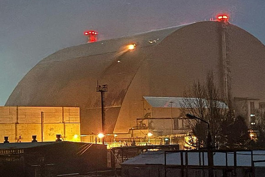 Ukraine says Russia hit Chernobyl nuclear plant