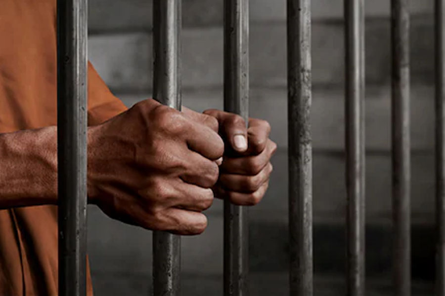 Mobile recovered from prisoner in Purulia