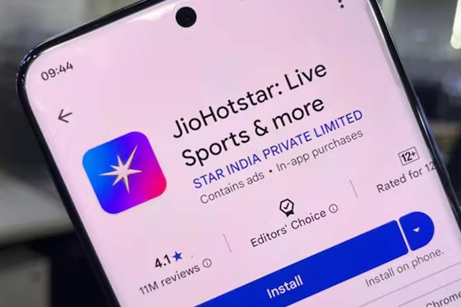 Reliance Jio is offering free JioHotstar membership