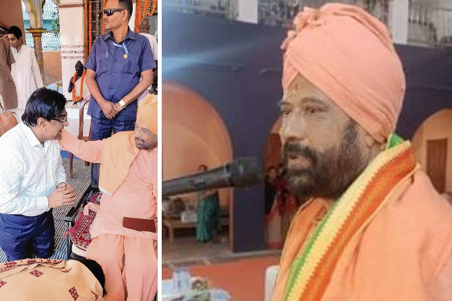 District chairman of WEBCUPA, Birbhum removed allegedly after taking blessing from Kartik Maharaj