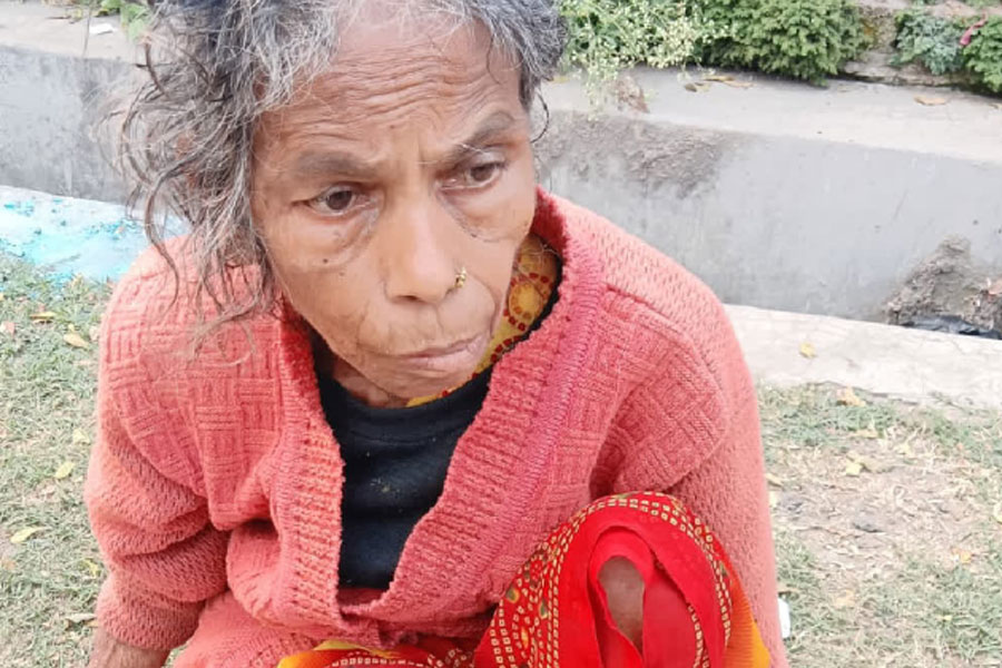 Jharkhand man goes to Maha Kumbh with wife, in-laws, locking UP his mother at house
