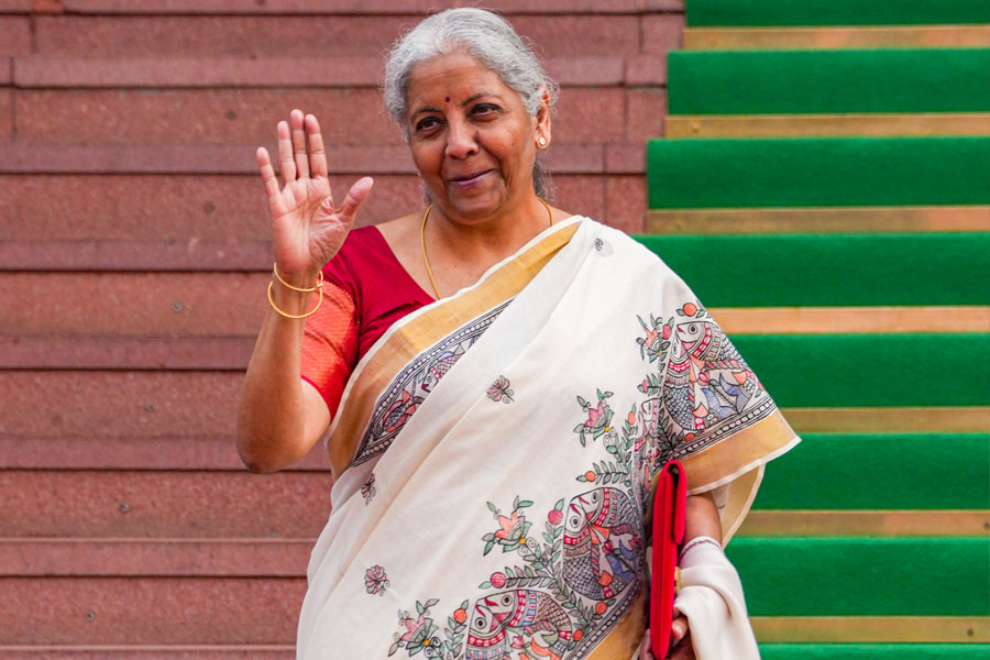 Budget 2025: Nirmala Sitharaman is wearing a saree as a tribute to Madhubani Art