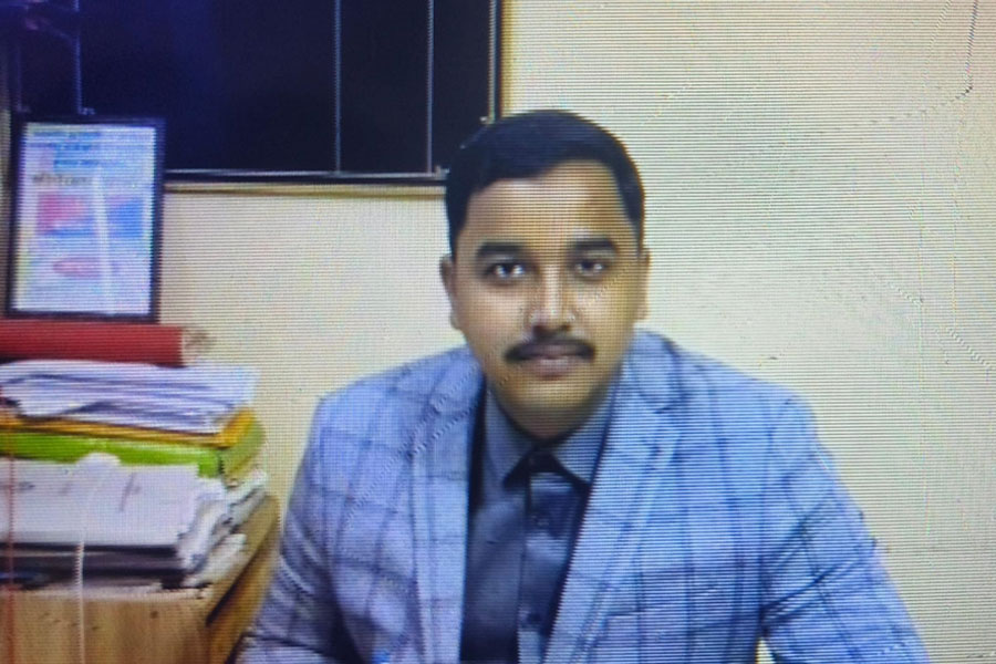 OC of Birbhum DCRB is suspended on the charge of beating the policemen