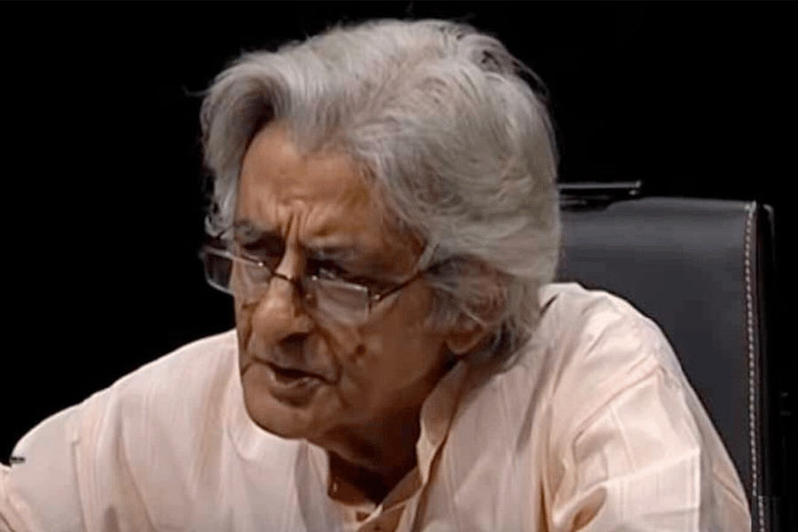 Editorial on Folk Singer Pratul Mukhopadhya