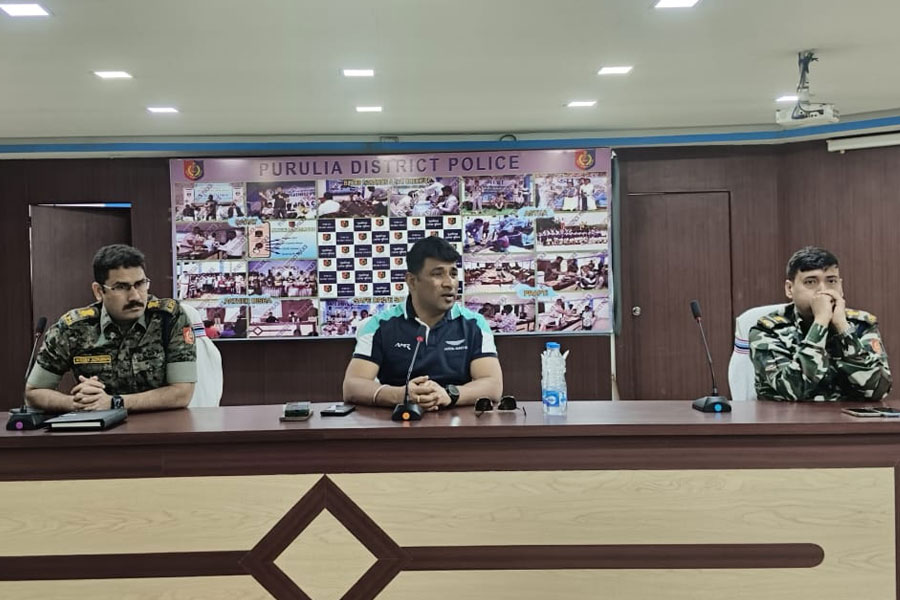 Purulia District Police organizes Night Marathon in Ajodhya Hill top for the first time in West Bengal