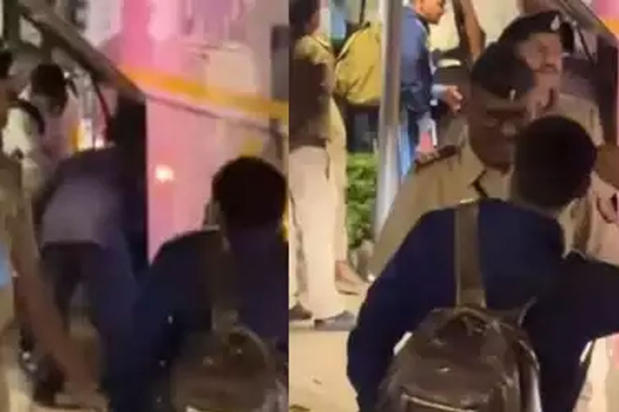 আমজনতা ভেবে ভুল! টিম ইন্ডিয়ার সদস্যকে হোটেলে ঢুকতে বাধা পুলিশের, তারপর…