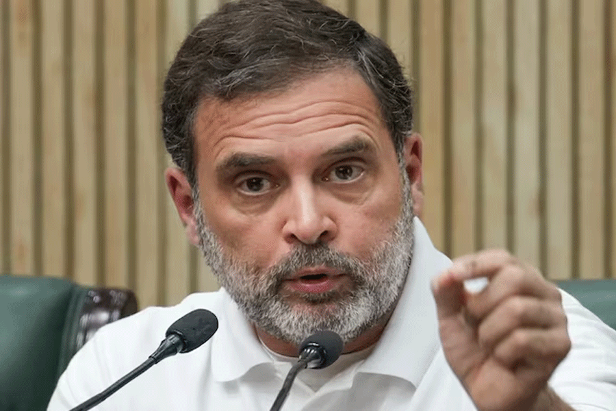 Congress demands Centre postpone selection of Election Commission chief