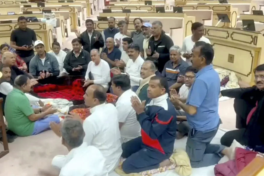 Congress MLAs spend night inside Rajasthan assembly after dadi remark row