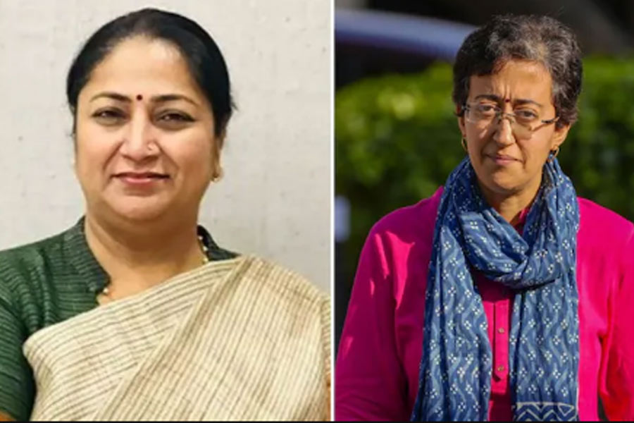 Rekha Gupta attacks Atishi