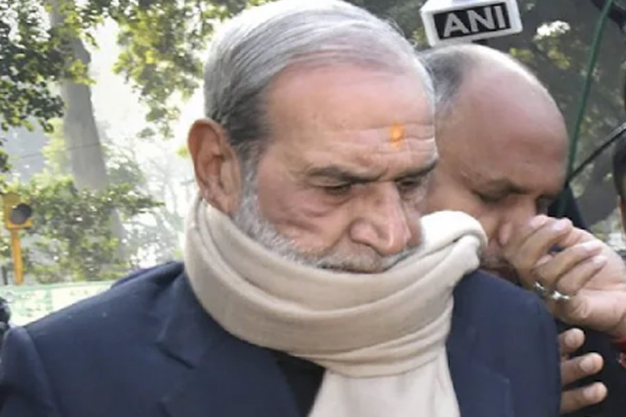 1984 anti-Sikh riots case: Prosecution seeks death penalty for ex-Congress MP Sajjan Kumar