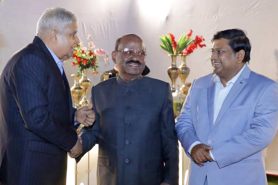 Jagdeep Dhankhar and CV Ananda Bose meets at Sukanta Majumdar's new residence