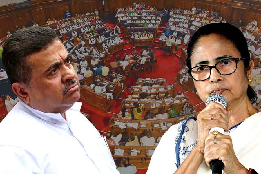 ‘আমার সঙ্গে সন্ত্রাস-যোগ! এর চেয়ে মৃত্যু ভালো’, শুভেন্দুকে তোপ মমতার