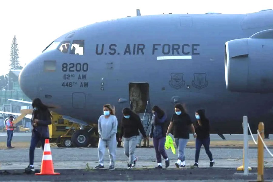 Women, children not shackled during last two deportations from US, says Centre