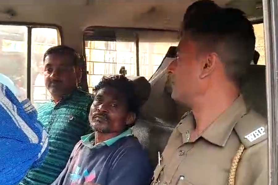 Bangladeshi infiltrator arrested in Bagda