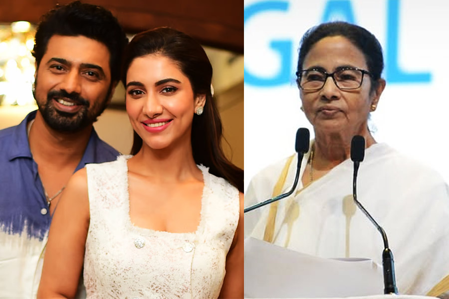 Tollywood actors Dev, Rukmini attends BGBS 2025