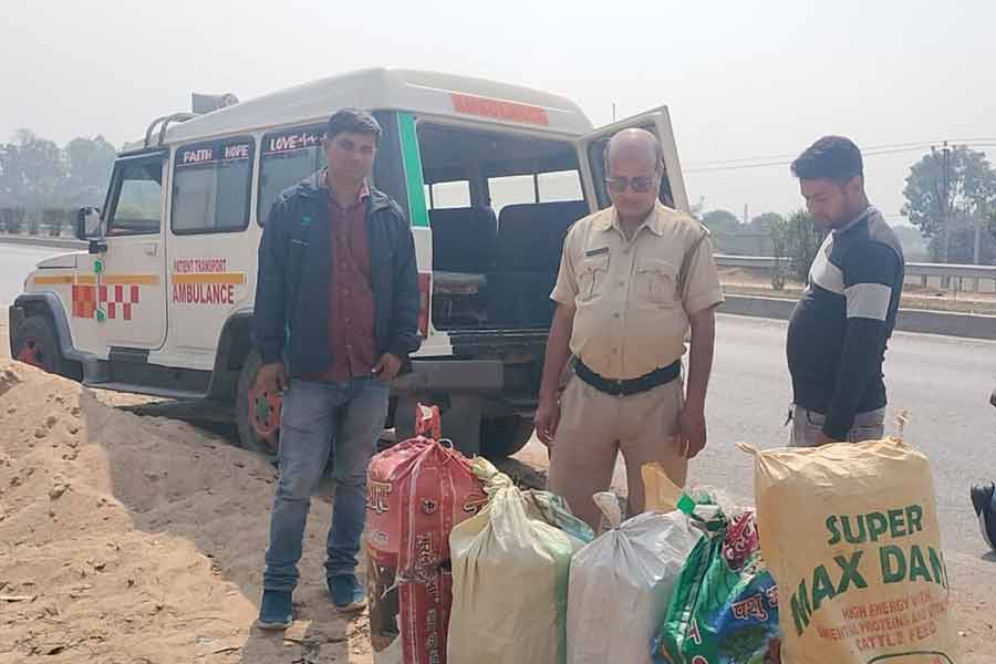 2 arrested for narcotics smuggling through ambulance in Murshidabad