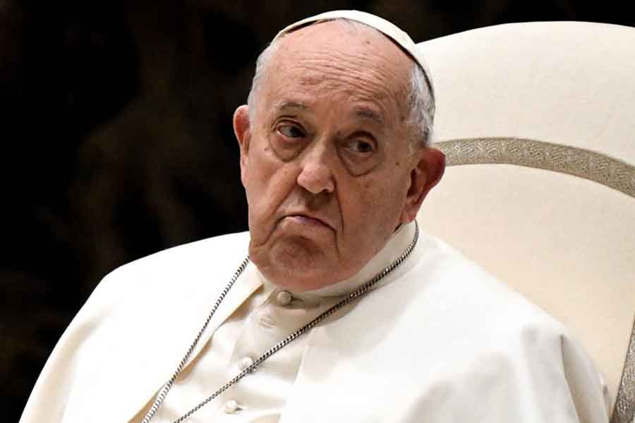 Pope Francis diagnosed with Pneumonia in both lungs vatican confirms