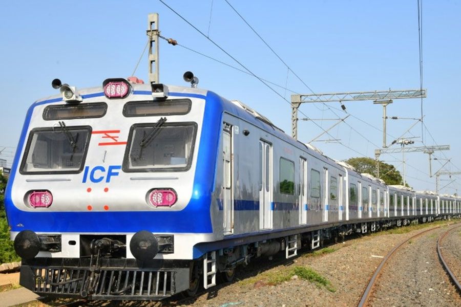 19 pair special trains in summer vacation