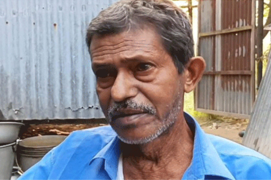 Altaf Hossin who made coochbehar raschakra passed away