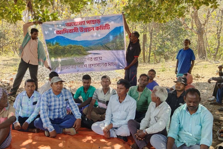 People's committee of Ayodhya Hill area monitored the work of road contrution there to stop corruption