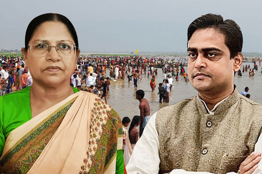 Calcutta HC allows Mamata Bala Thakur to organise traditional Baruni Mela of Motua starts from March 26