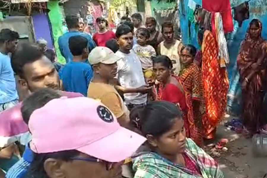 Belgachia's local people again stage protest