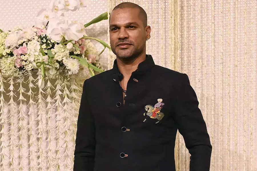 Shikhar Dhawan drops his new love life with most beautiful girl hint