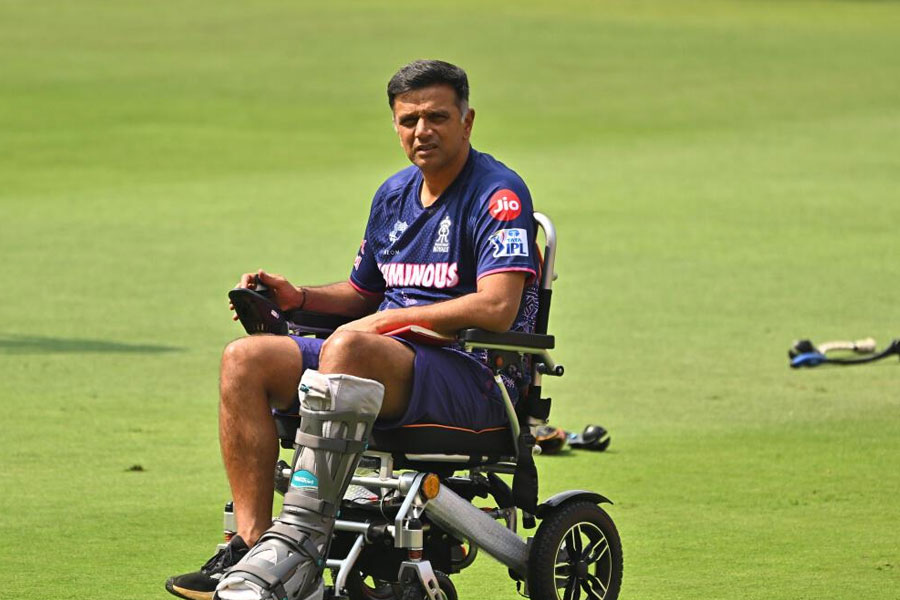 IPL 2025: RR coach Rahul Dravid jokes about his leg that playing cricket was not a great Idea
