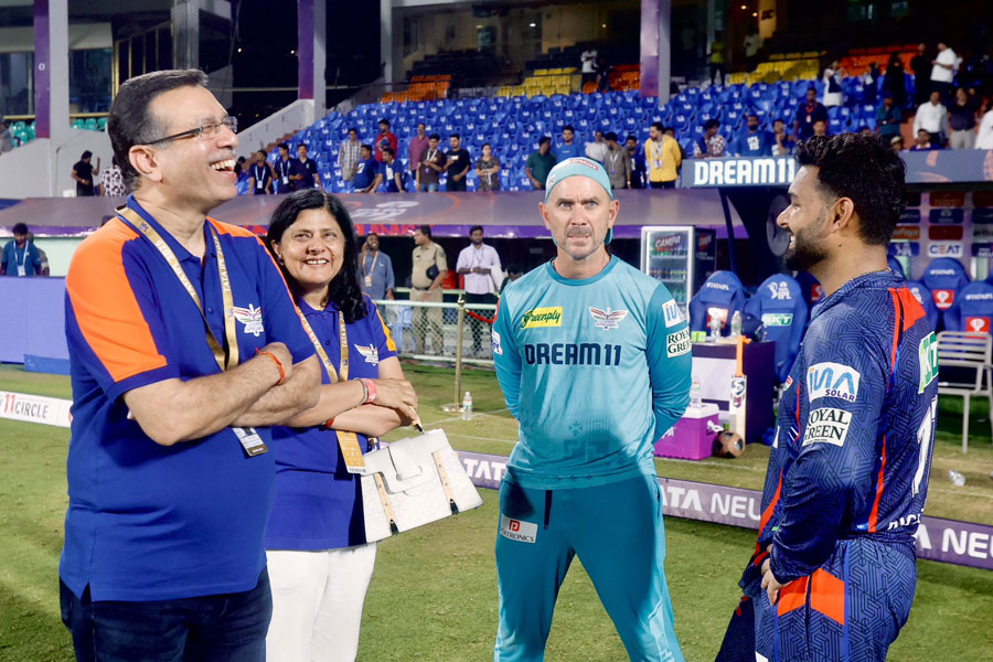 IPL 2025: LSG owner Sanjiv Goenka gave speech after Rishabh Pant's team lost against DC