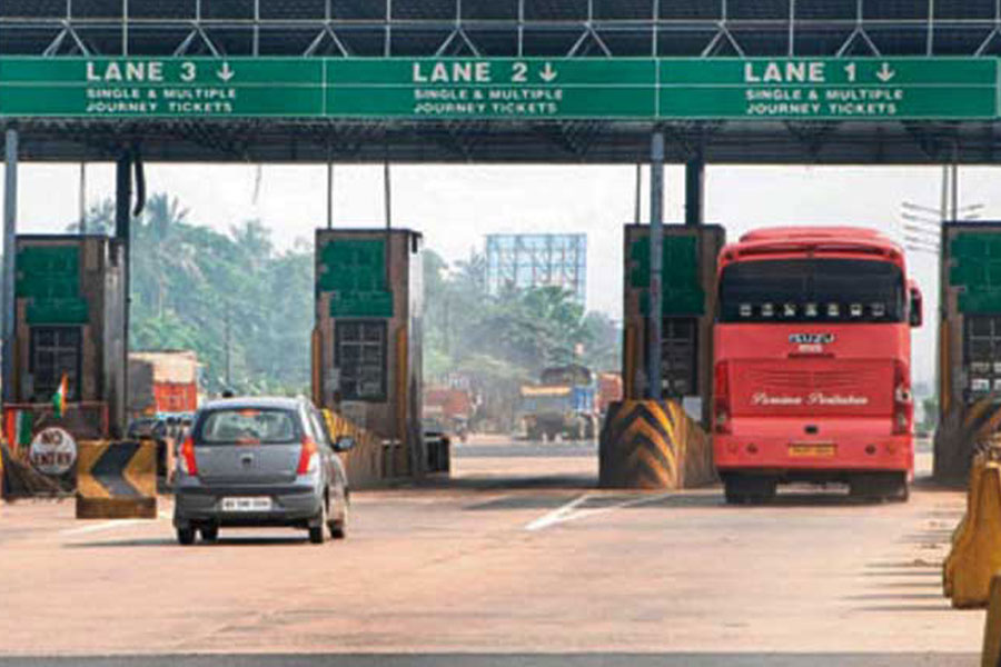 Bus association writes to transport ministry against toll tax hike