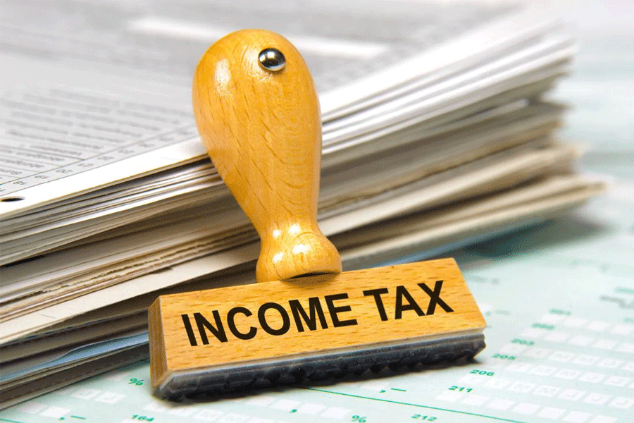 Uttar Pradesh sanitation worker gets tax notice of Rs 33.88 crore