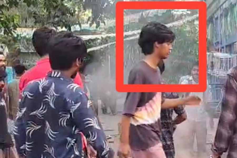 First arrest in Azad Kashmir poster in Jadavpur University, police arrest Soumyadeep