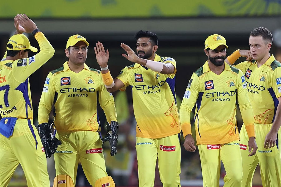 IPL 2025: CSK accused of ball tampering vs MI as Ruturaj & Khaleel Ahmed video goes viral