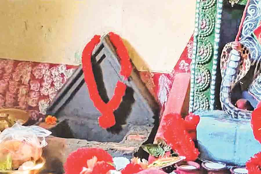 Manasa Puja at Katwa after Gokhra death