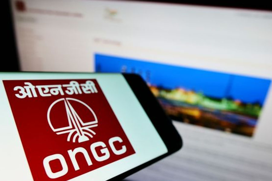 Govt sends $2.81-billion demand notice to Reliance and BP for gas from ONGC block