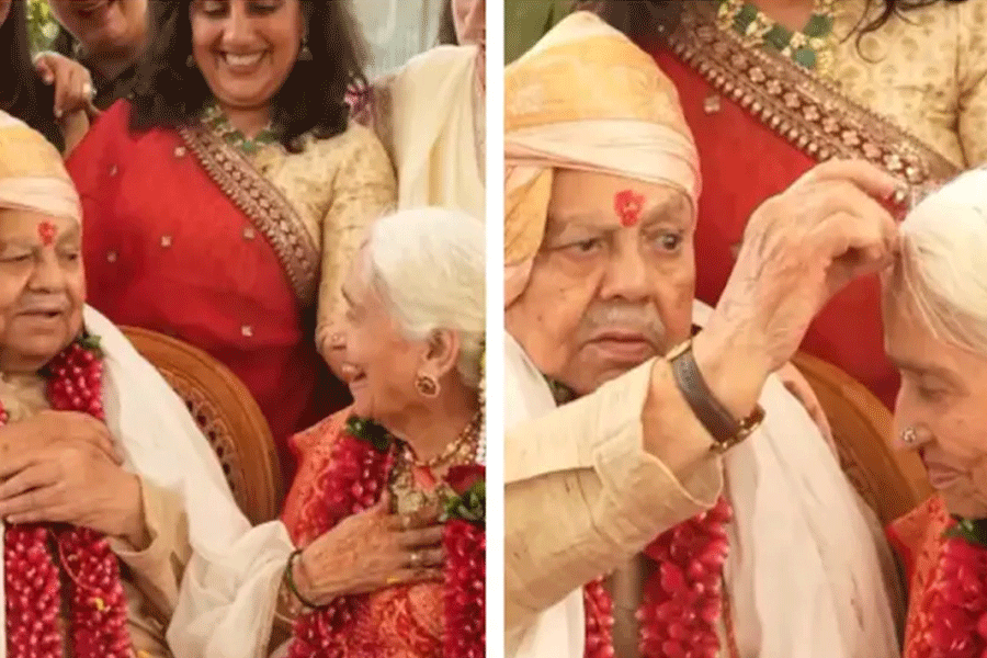 Gujarat Elderly Couple Who Eloped 64 Years Ago Finally Have Their Fairytale Wedding
