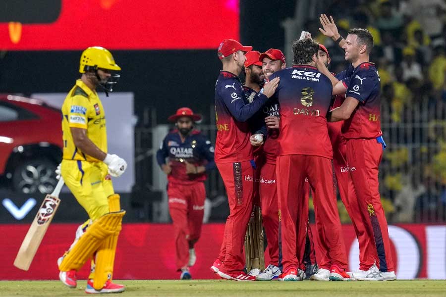 IPL 2025: Royal Challengers Bengaluru beat Chennai Super Kings