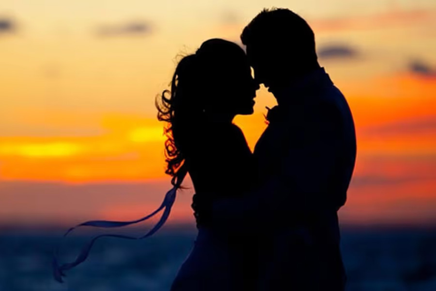 Tollywood gossip amid divorce rumour serial actor is falling for politician's daughter