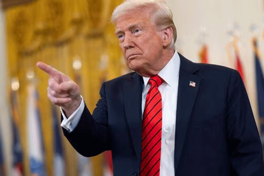 Donald Trump Says Will Bomb Iran If They Don't Sign Nuclear Deal