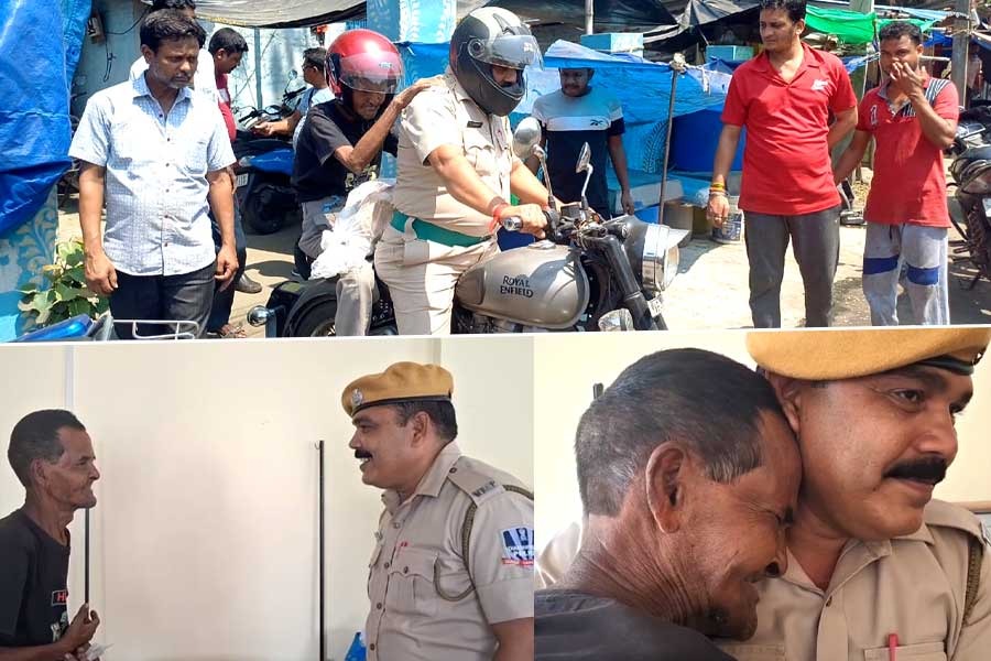 পুলিশকর্মীর সাহায্যে ঘর পেলেন আশ্রয়হীন, চুঁচুড়ায় ‘নবজীবনে’ ঠাঁই বৃদ্ধ বিমল বিশ্বাসের