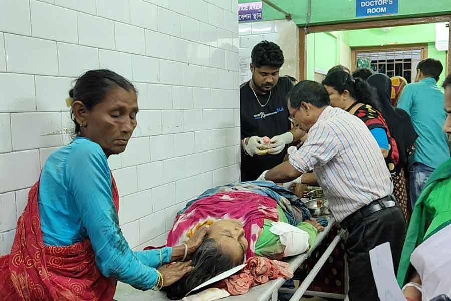Man beats mother in law for allowing his wife to stay at maternal home in Dhupguri