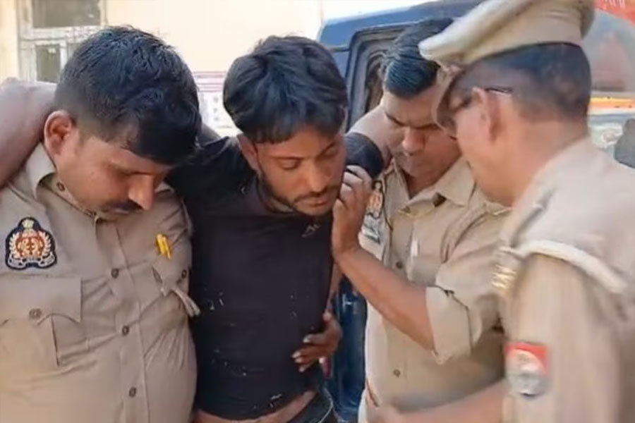 Two girls were physically assaulted in Hathras accused injured by police encounter