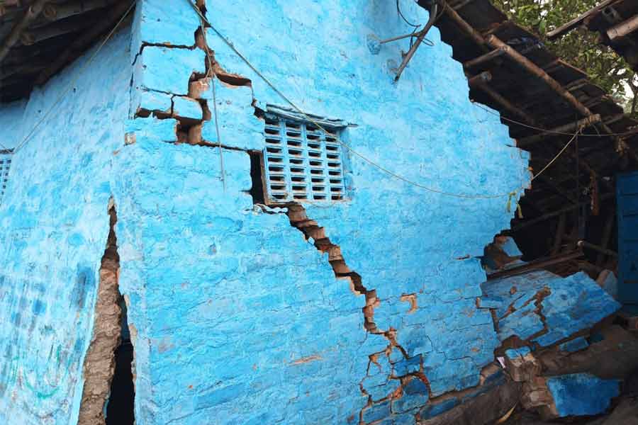 Methane gas is leaking from Belgachia, Howrah, residents are in panic