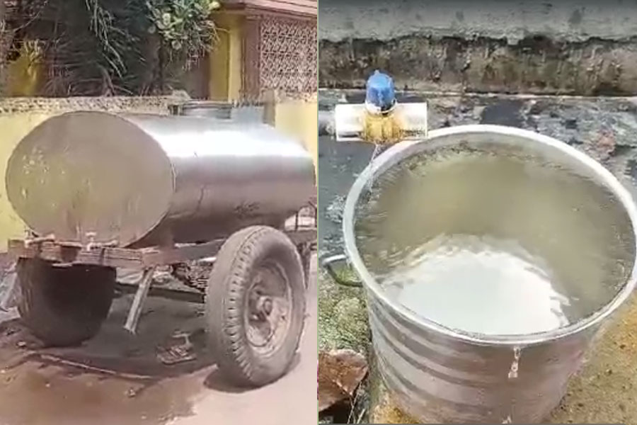 Water infection in Ward No 29 of Kamarhati Municipality