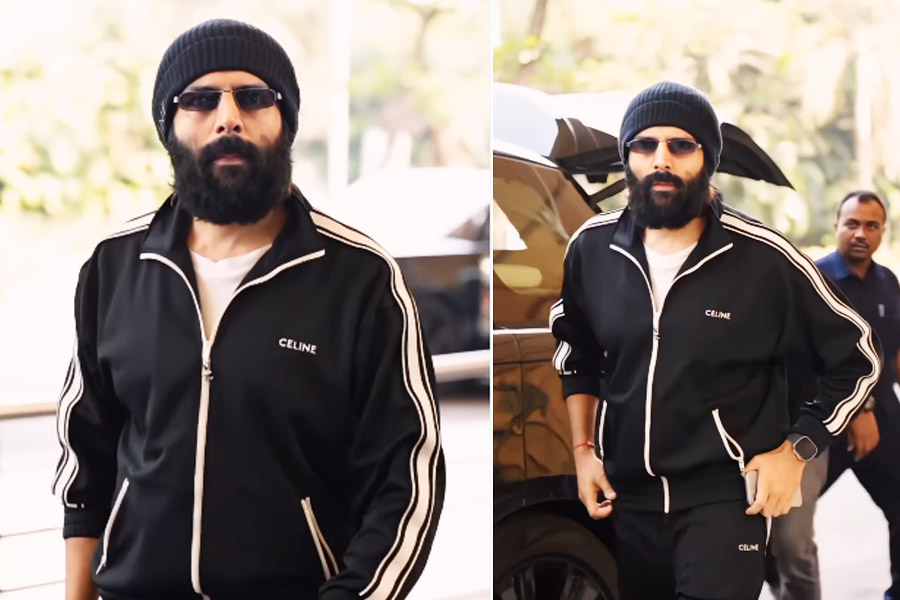 Kartik Aaryan spottend at airport in Beard Look for Anurag Basu's next