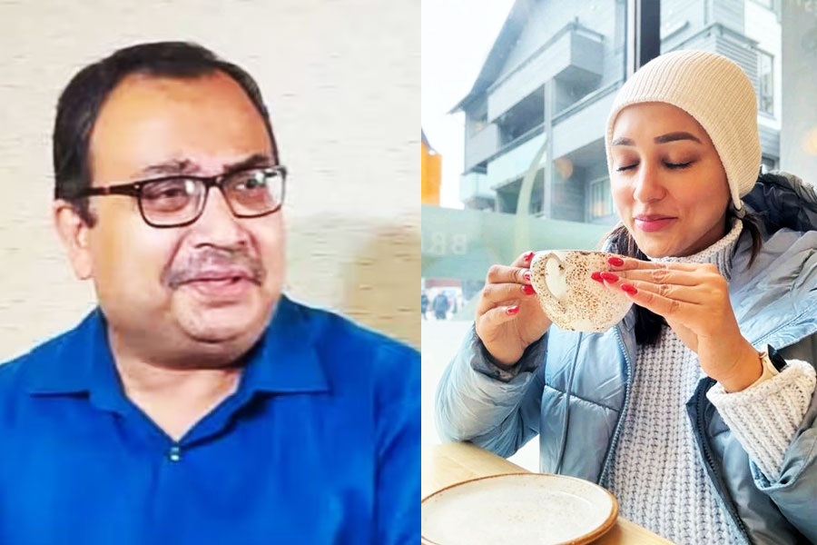 Kunal Ghosh praises Mimi Chakraborty, shares photo