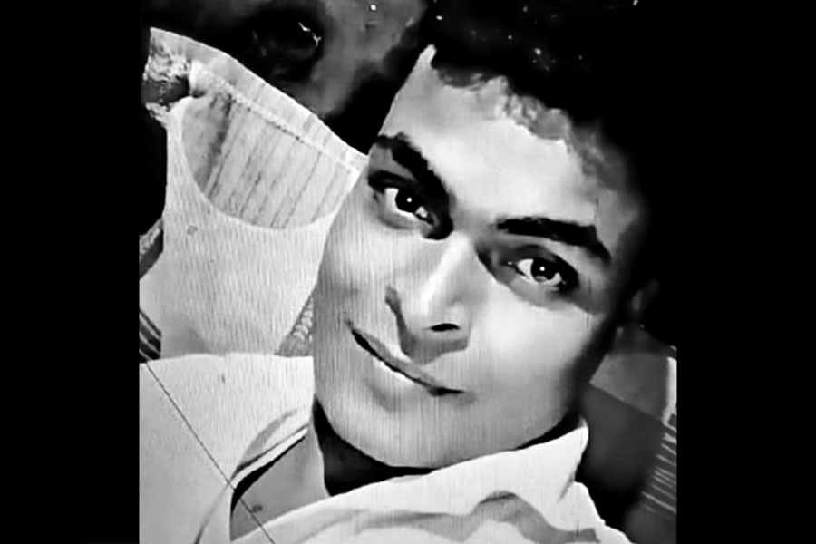 কালিয়াচকে গালাগালির প্রতিবাদ করায় চা-বিক্রেতাকে কুপিয়ে খুন