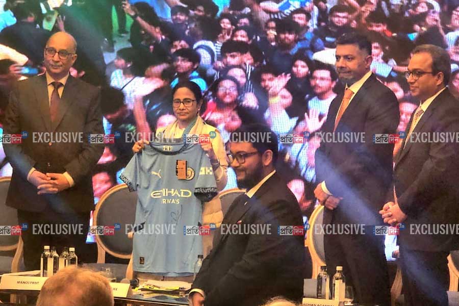 MoU signed between Manchester City & Techno India in Mamata Banerjee's presence