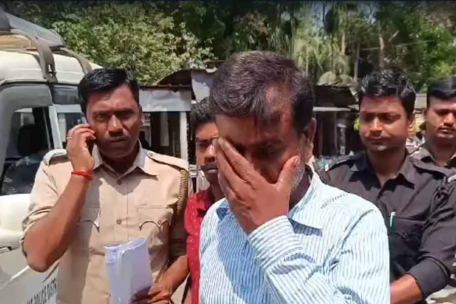 Woman's body found in mango orchard in Nadia