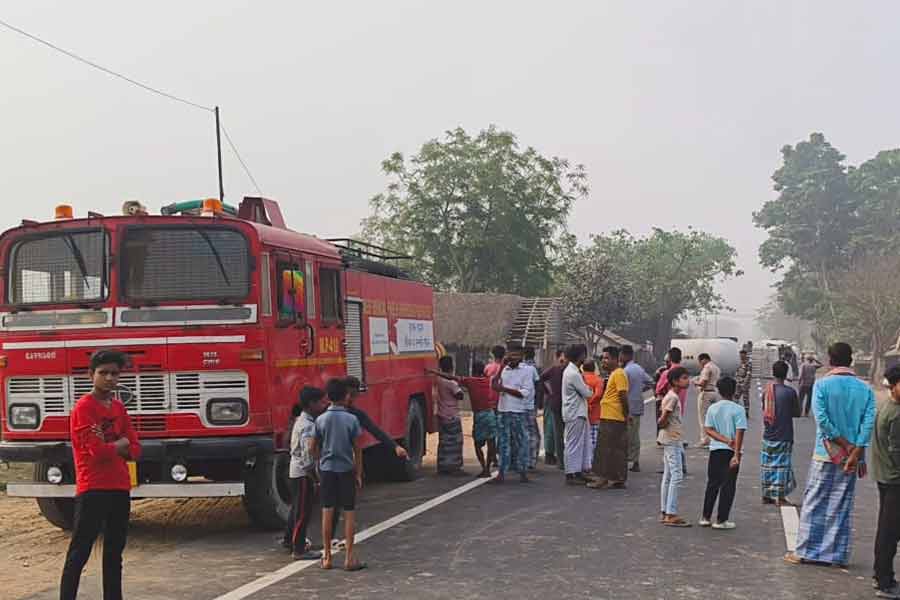 Gas leak fears in tanker accident in Nalhati